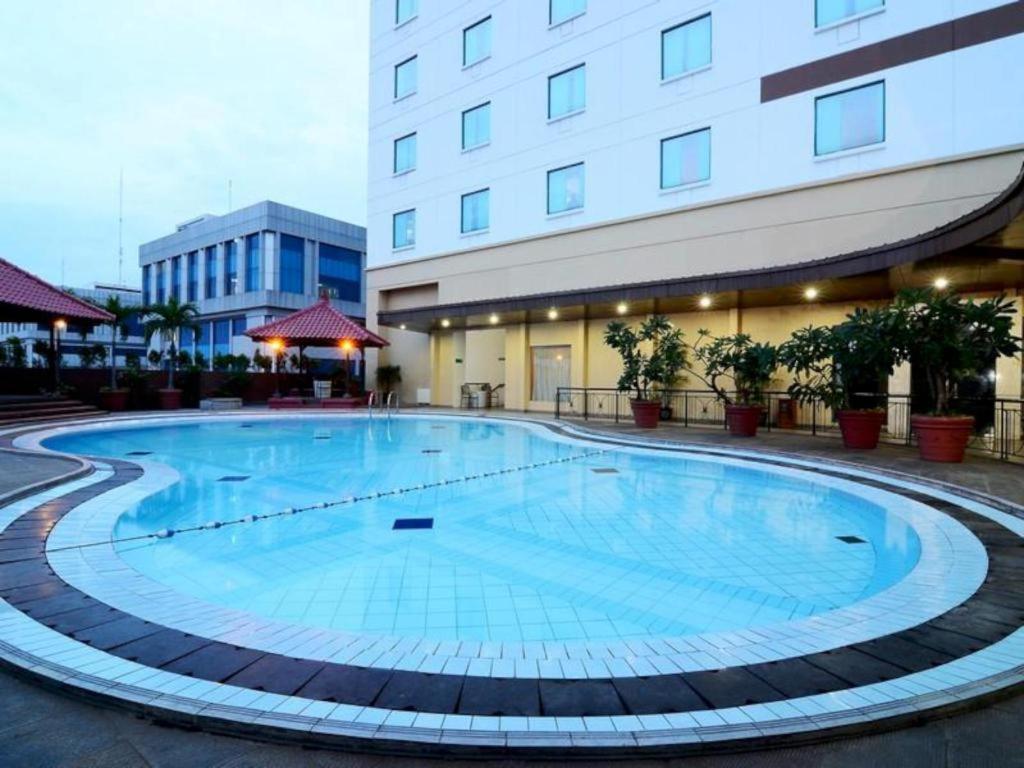 Grand Cempaka Business Hotel Giacarta Esterno foto